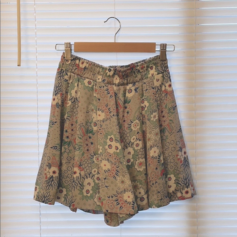 Floral Uniqlo skirt shorts